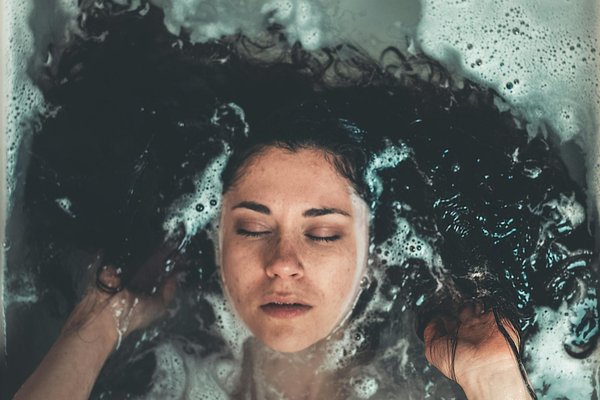 Éclat Éternel : Conseils Pratiques pour Sublimer la Beauté Naturelle des Peaux Sages